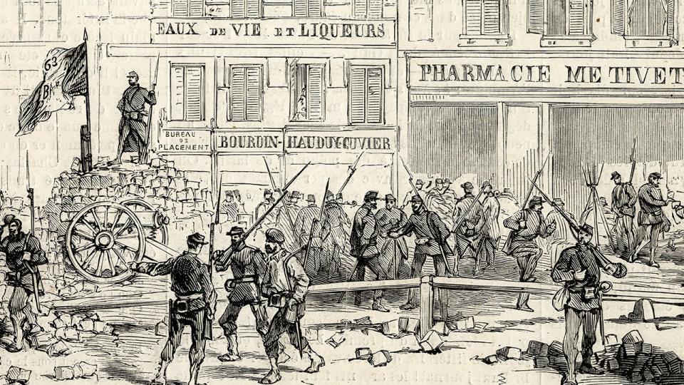 Nos malheurs. Barricade de la rue de Paris, à Belleville, dans la journée du 19 mars. Coll. IHOES