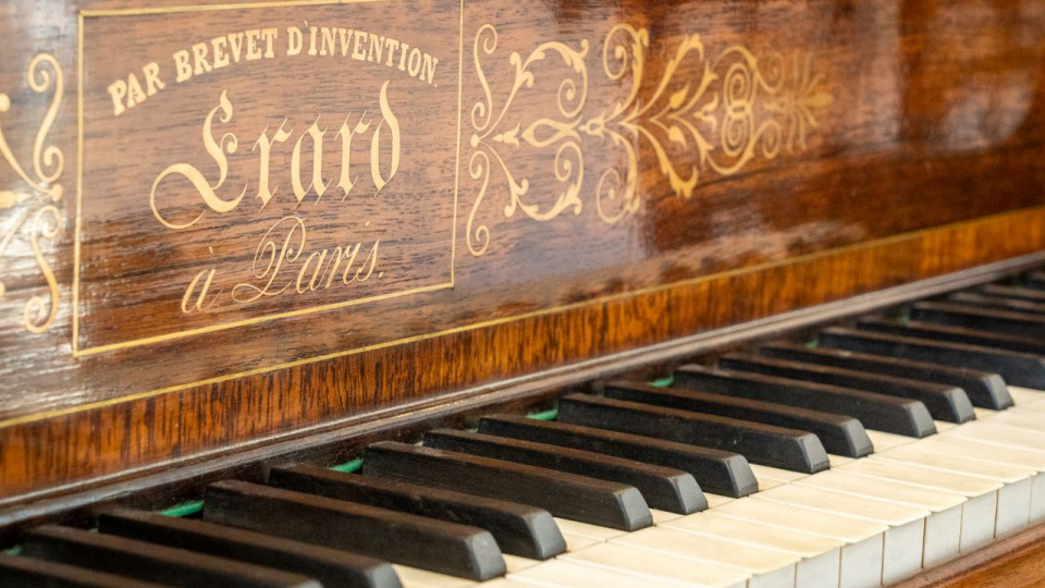 Espace César Franck - Grand Curtius 2023 - Piano Erard - Détail